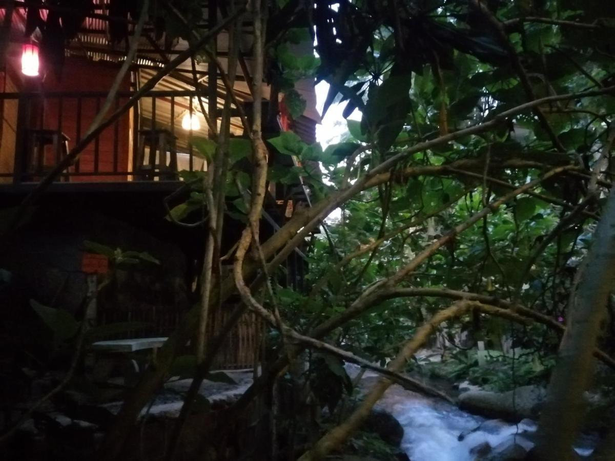 แม่อุ๊ยโฮมสเตย์&Mae Uai Homestay Ban Pok Nai Екстериор снимка